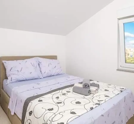 Apartman Helena Διαμέρισμα *